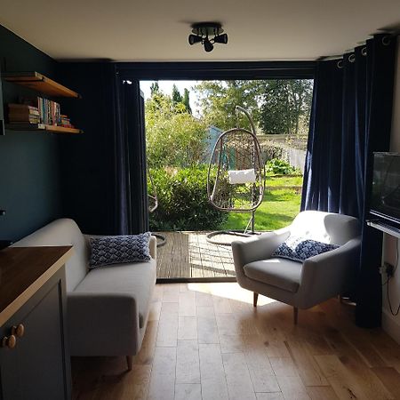 Modern 1-Bed Apartment, Plus Parking, Near Oxford And The Jr المظهر الخارجي الصورة