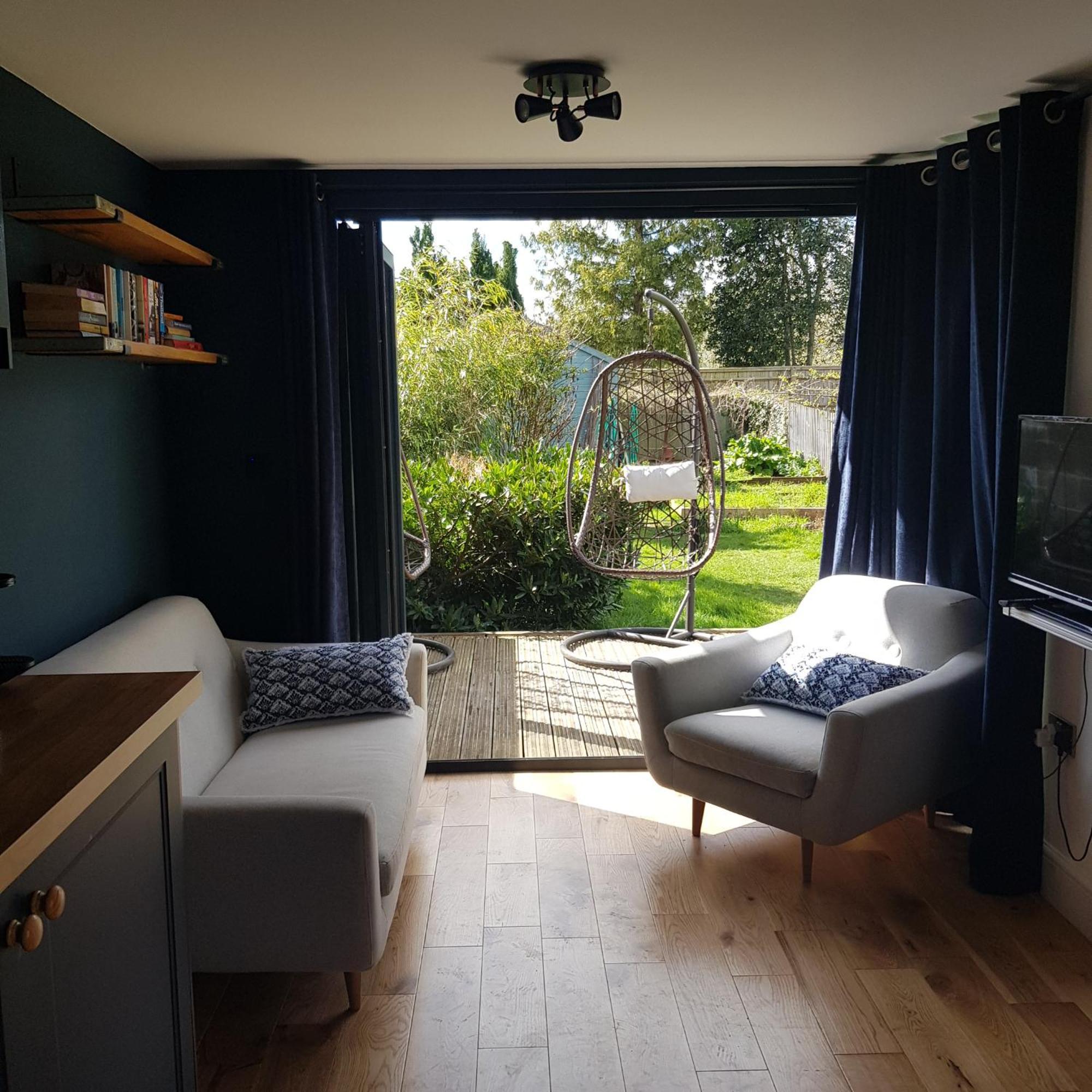 Modern 1-Bed Apartment, Plus Parking, Near Oxford And The Jr المظهر الخارجي الصورة